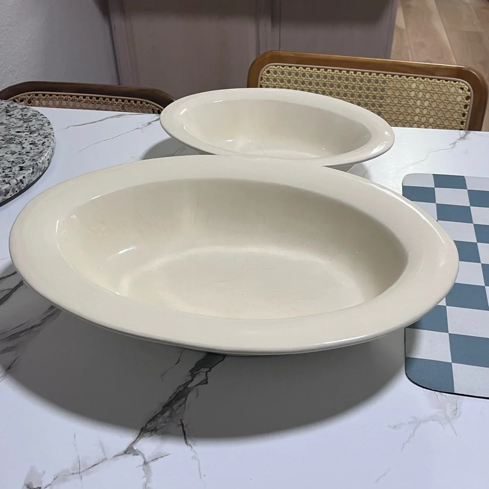 Set of Cream Oval Serving Bowls